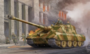 Trumpeter 1/35 German Jagdpanzer E100 Super Heavy Tank Kit